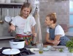 Watch Gwyneth Paltrow and Jessica Seinfeld Battle Over the Perfect Meatball